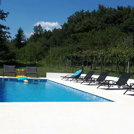 Luka Villa Veli Turini